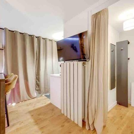Appartement Panorama - A Seulement 15 Minutes Des Champs-Elysees Clichy Bagian luar foto