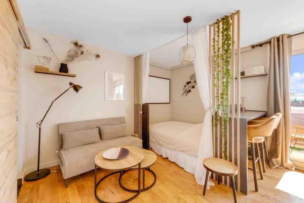 Appartement Panorama - A Seulement 15 Minutes Des Champs-Elysees Clichy Bagian luar foto